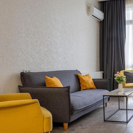 Cozy Apartment In The Heart Of Tbilisi Bagian luar foto
