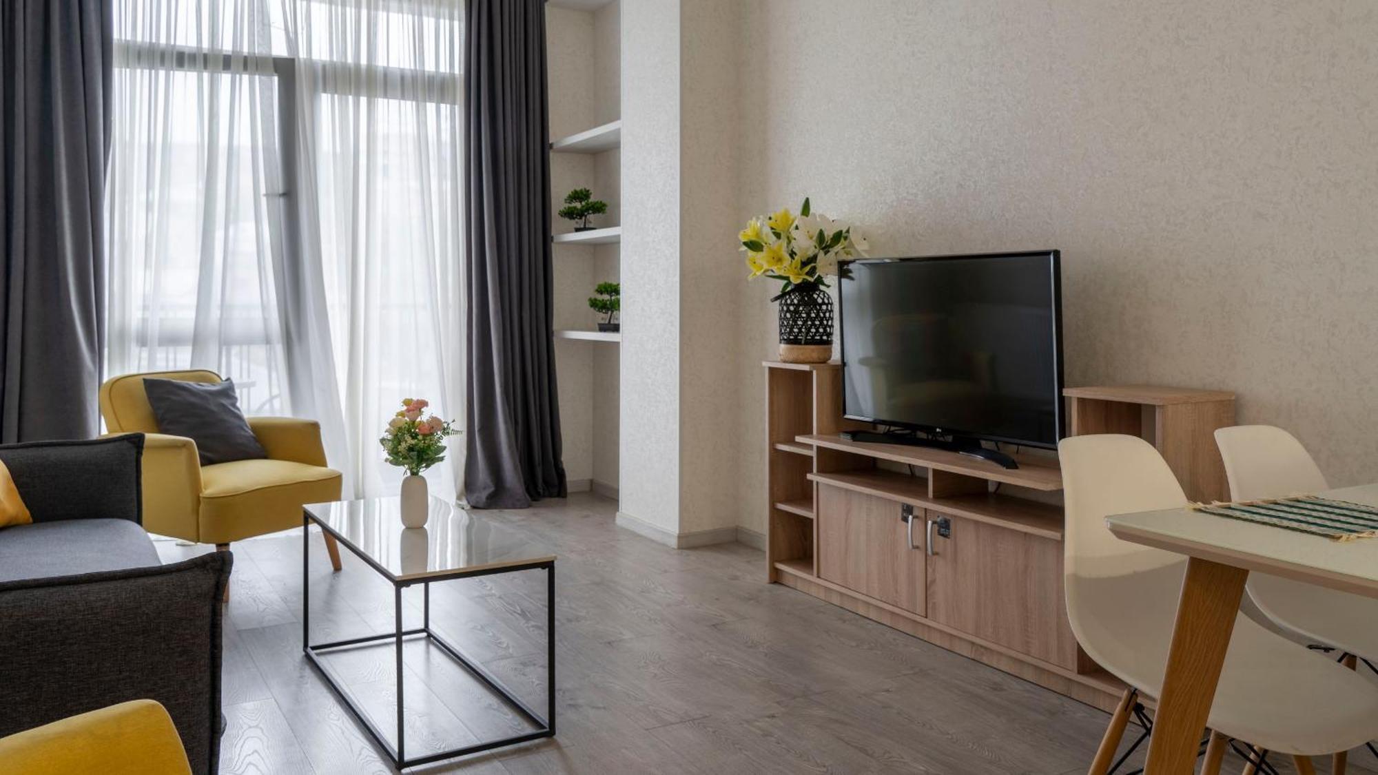 Cozy Apartment In The Heart Of Tbilisi Bagian luar foto