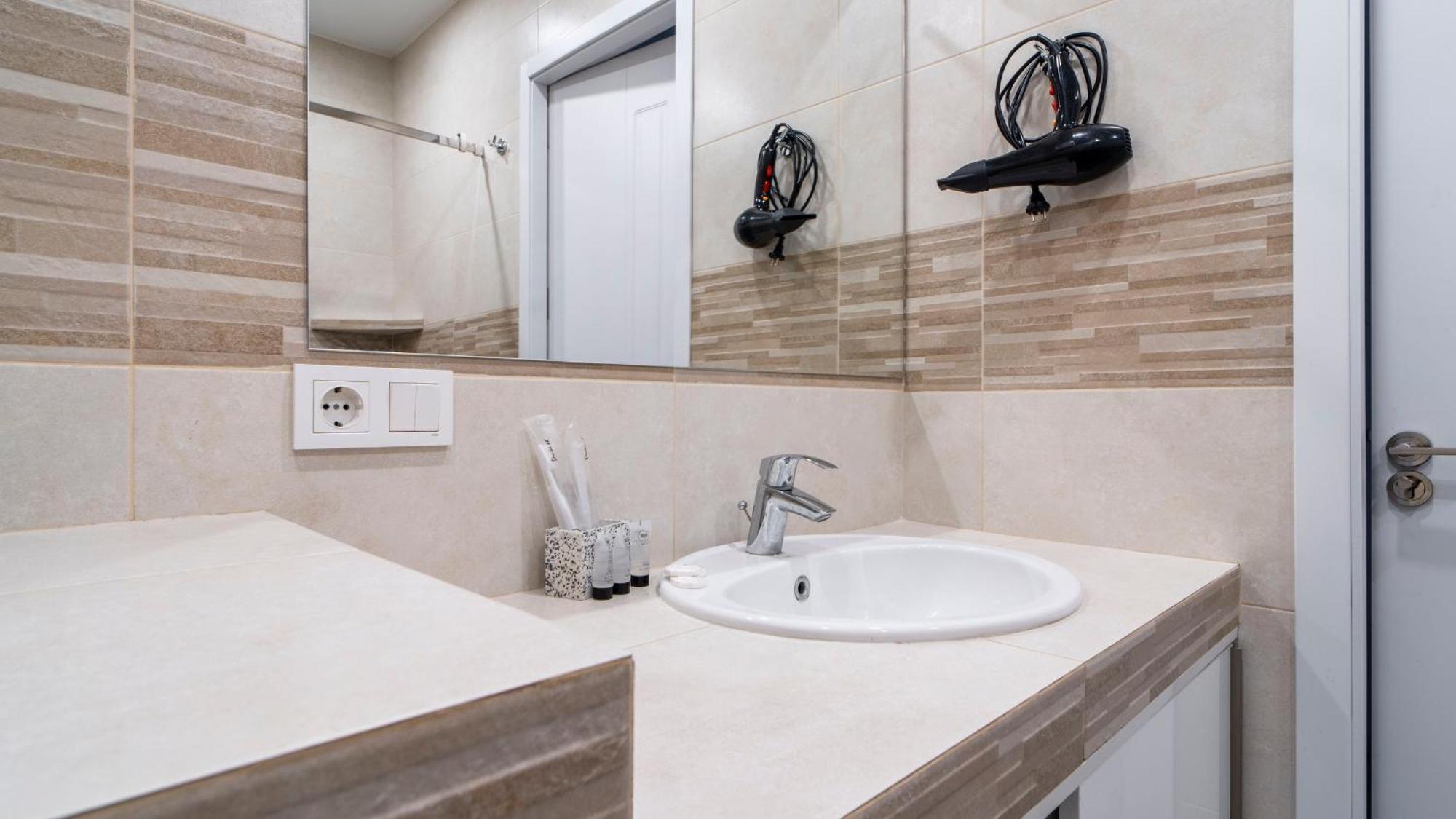 Cozy Apartment In The Heart Of Tbilisi Bagian luar foto