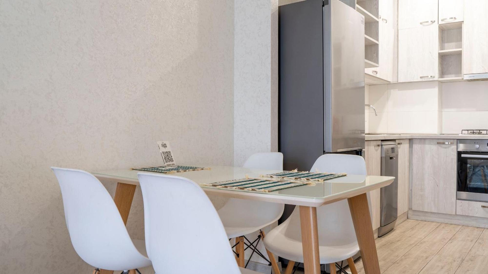 Cozy Apartment In The Heart Of Tbilisi Bagian luar foto